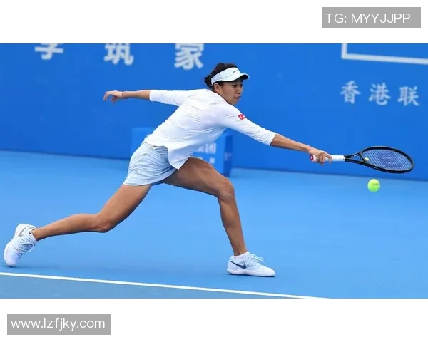 张静网球生涯回顾与展望：从青涩选手到职业传奇的心路历程